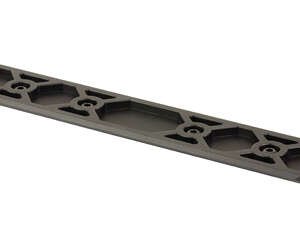 Alternative view of WARNE TACTICAL 8" ARCA RAIL M-LOK
